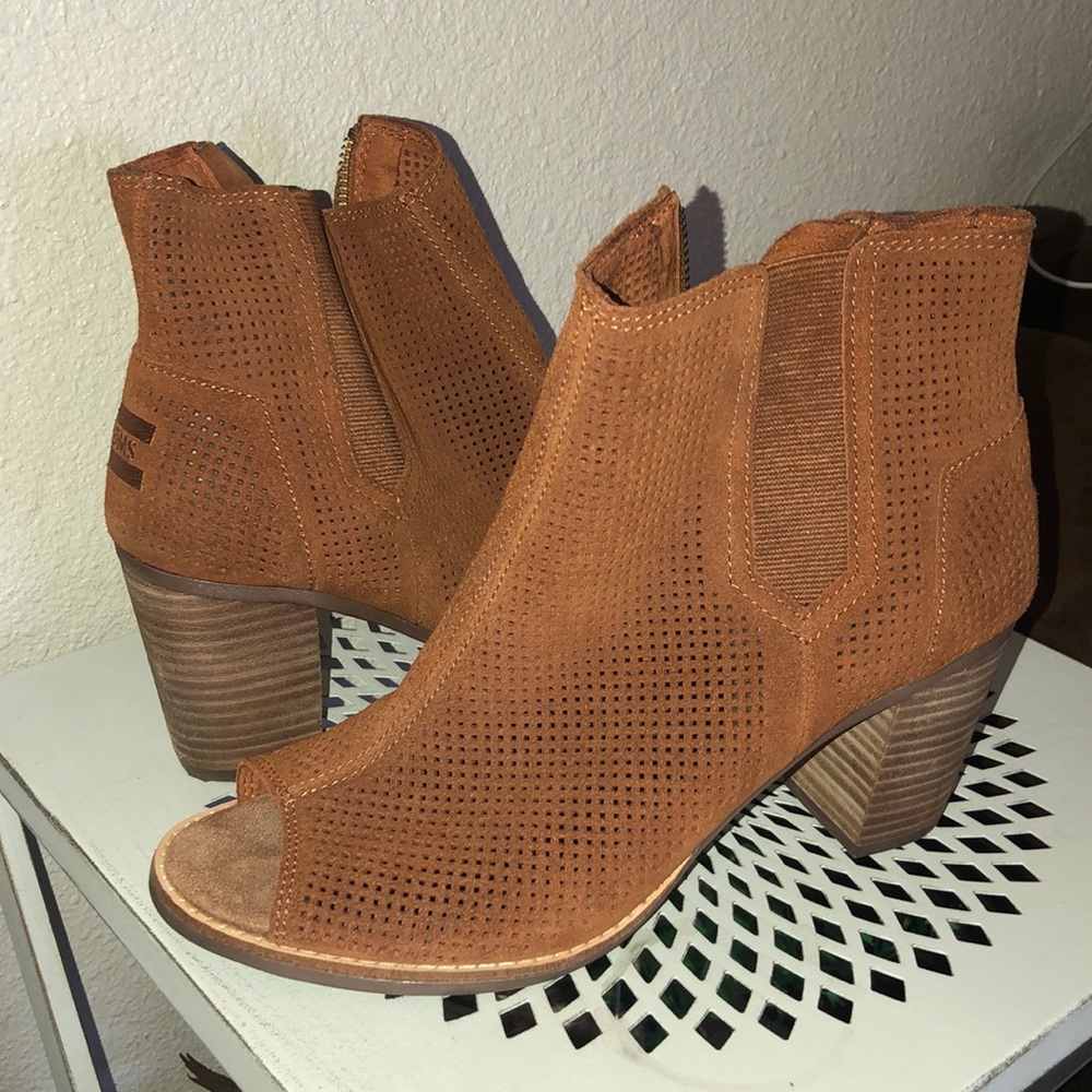 Suede Toms booties